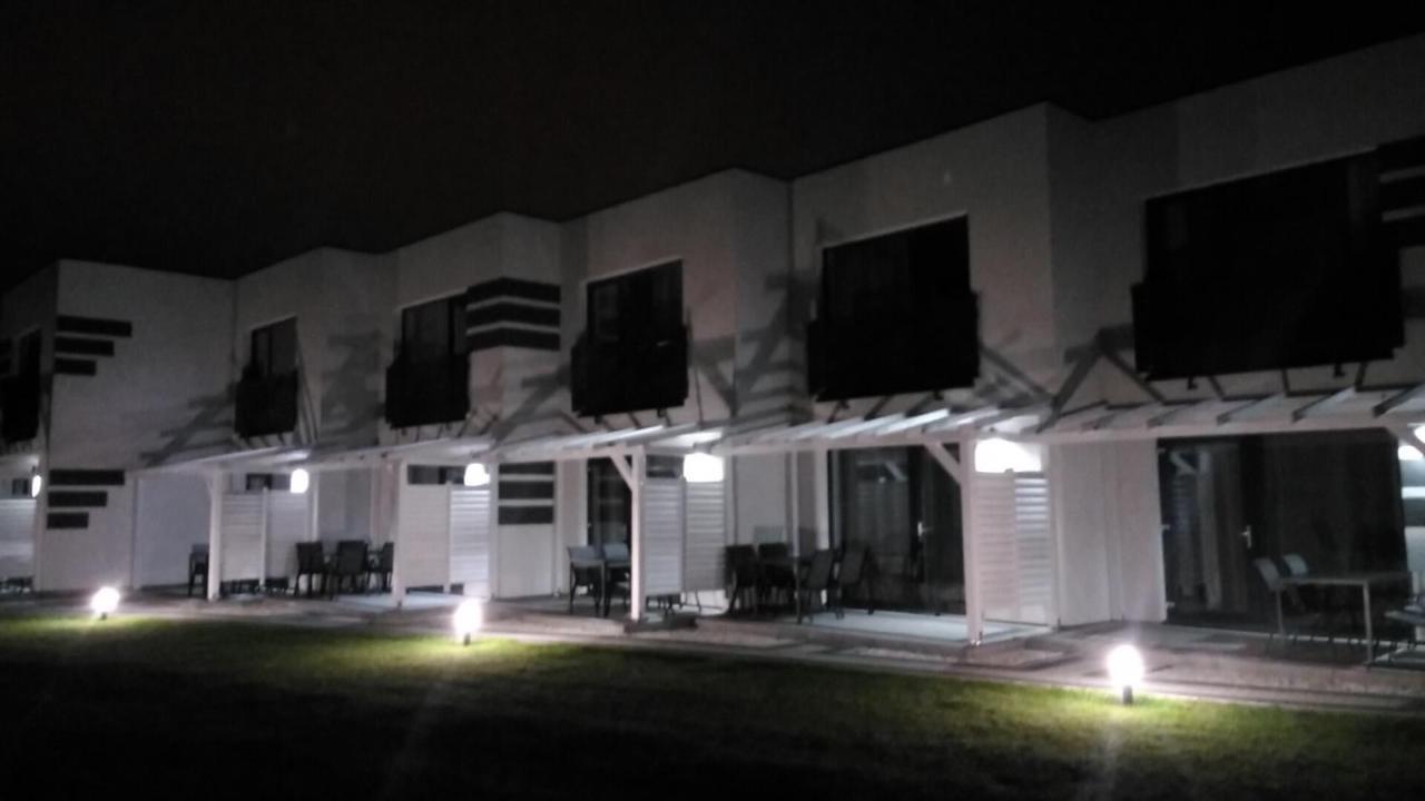 Over Lake-Domki,Apartamenty Mielno  Luaran gambar